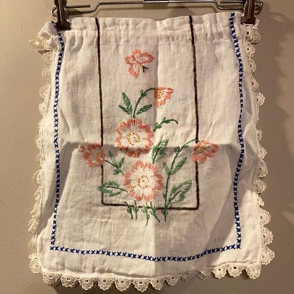 Embroidered Clutch  - Picture 2 of 8